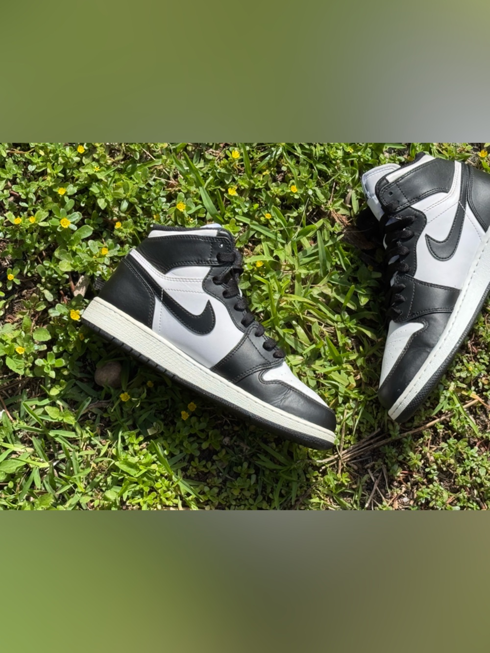 Nike Air Jordan 1 Retro High OG "Black White" GS - Picture 7 of 15